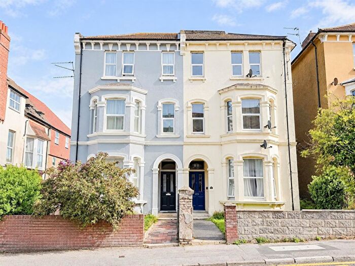 1 Bedroom Flat To Rent In London Road, Bexhill, TN39
