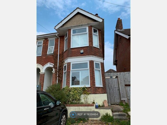 3 Bedroom Semi-Detached House To Rent In Edward Road, Poole, BH14