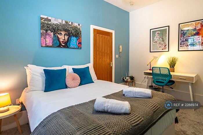 1 Bedroom Flat To Rent In Lower Rock Gardens, Brighton, BN2