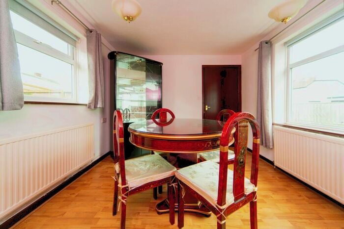 2 Bedroom Bungalow For Sale In Leyland Drive, Saltney Ferry, Caer, Leyland Drive, CH4