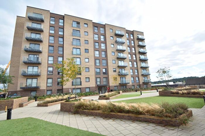 1 Bedroom Flat To Rent In Ellesmere Court, Stirling Drive, Luton, Bedfordshire, LU2