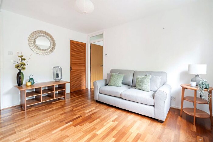 1 Bedroom Flat To Rent In Heriot Hill Terrace, Edinburgh, EH7