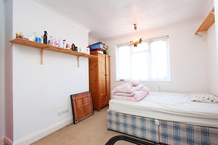 4 Bedroom Terraced House To Rent In Ravenswood Crescent, Harrow, Middlesex, HA2