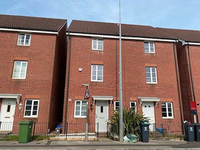 4 Bedroom House To Rent In Matthysens Way, St Mellons, Cardiff, CF3