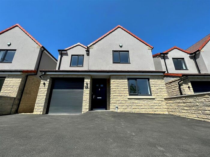 4 Bedroom Detached House To Rent In Plot, Highmoor Lane, Cleckheaton, BD19