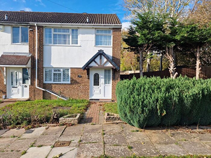 3 Bedroom Property To Rent In Handcross Road, Luton, LU2