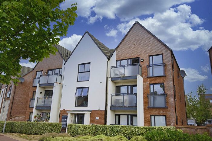 2 Bedroom Flat To Rent In Vespasian Road, Stony Stratford, MK11