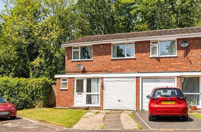 3 Bedroom Semi-Detached House For Sale In Flexford Close, Parish Of Ampfield, Chandler's Ford, SO53