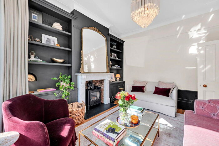 4 Bedroom Terraced House For Sale In Sunninghill Road, London, SE13