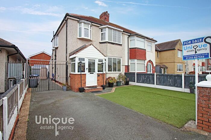 3 Bedroom Semi-detached House For Sale In Westbourne Road, Thornton-Cleveleys, FY5