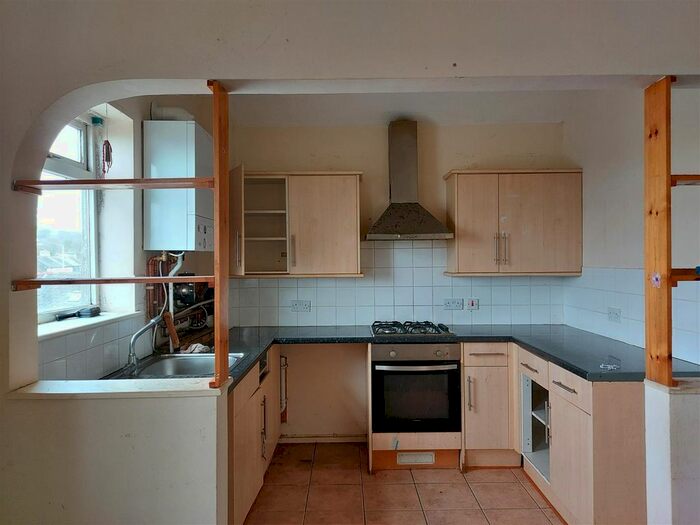 3 Bedroom Flat To Rent In Champion House, New Road, Callington, PL17