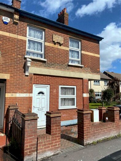 4 Bedroom Semi-Detached House To Rent In High Street, Great Wakering, Southend-on-Sea, Essex, SS3