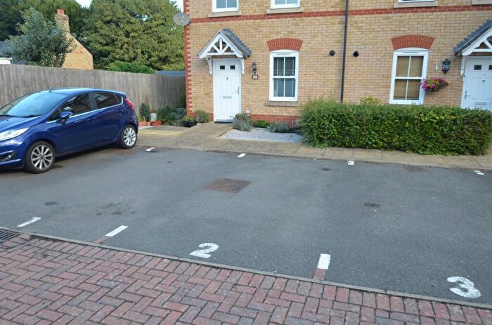 3 Bedroom Terraced House To Rent In Olivers Court, Clifton Road, Shefford, SG17
