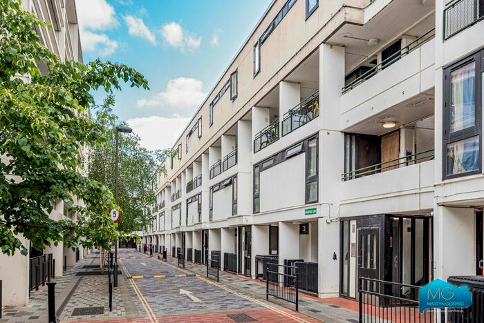 Studio To Rent In Broadfield Lane, Camden, London, NW1