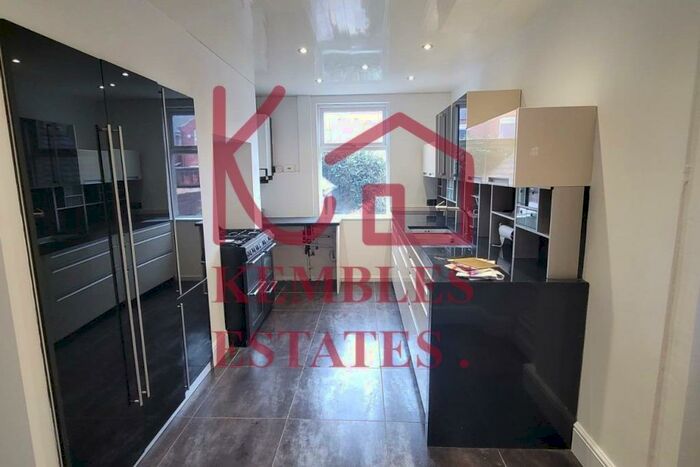 3 Bedroom Terraced House To Rent In Elmfield Road, Doncaster, DN1