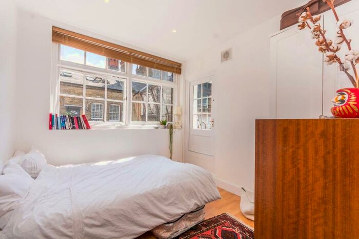 1 Bedroom Flat To Rent In Terretts Place, Islington, London, N1