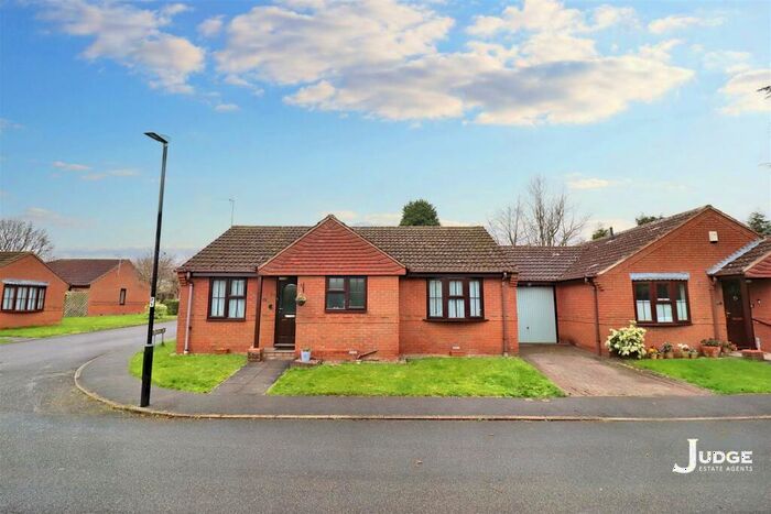 2 Bedroom Semi-Detached Bungalow For Sale In Pinewood Drive, Markfield, Leicestershire, LE67