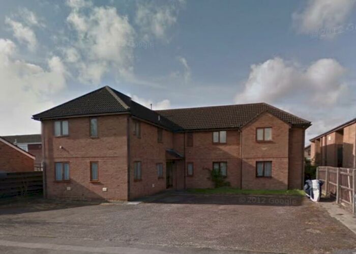 2 Bedroom Flat To Rent In Dover Crescent, MK41
