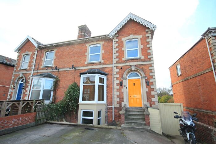 5 Bedroom Semi Detached House For Sale In Taunton Road, Bridgwater, TA6