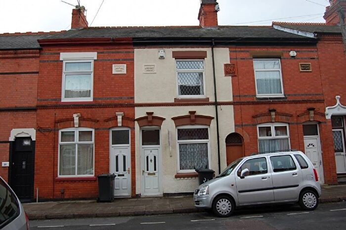 3 Bedroom Terraced House To Rent In Tennyson Street, Leicester, LE2