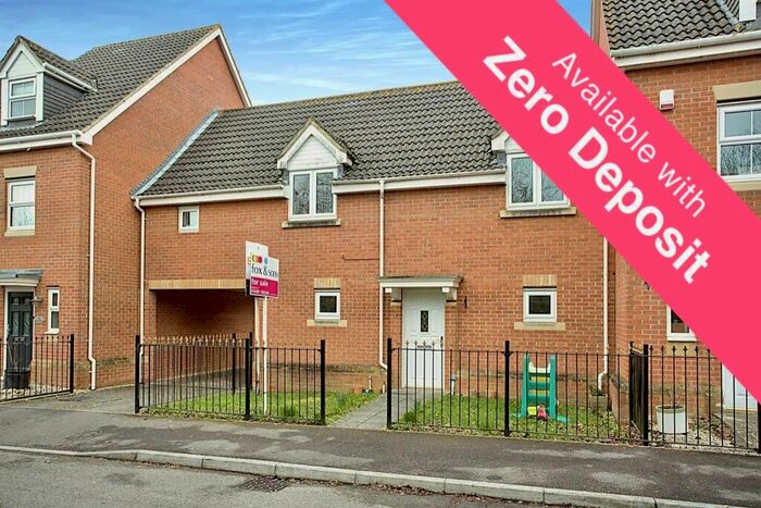 2 Bedroom Maisonette To Rent In Stag Drive, Hedge End, Southampton, SO30