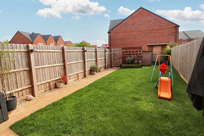 3 Bedroom Terraced House For Sale In Cleve Wood Road, Thornbury, BS35