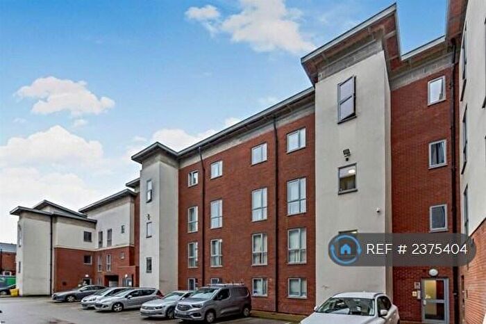 2 Bedroom Flat To Rent In St. Crispins Court, Mansfield, NG18