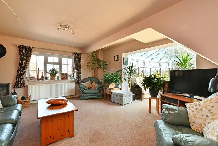 5 Bedroom Detached House For Sale In Pembroke Road, Dronfield, Derbyshire, S18