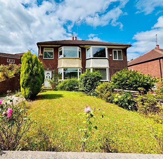 3 Bedroom Semi-Detached House To Rent In Armley Ridge Road, Upper Armley, Leeds, LS12