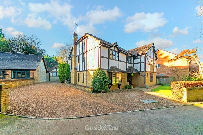 5 Bedroom Detached House For Sale In Old Solesbridge Lane, Chorleywood, Rickmansworth WD3