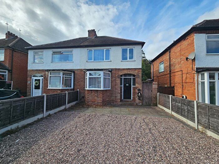 3 Bedroom Semi-Detached House For Sale In Velsheda Road, Shirley, B90