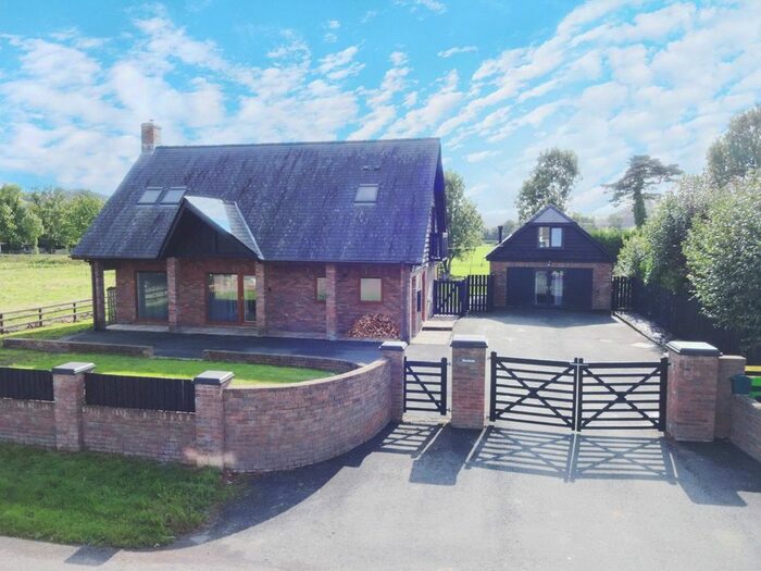 4 Bedroom Detached House For Sale In Brookside, Trefeglwys, Caersws, Powys, SY17