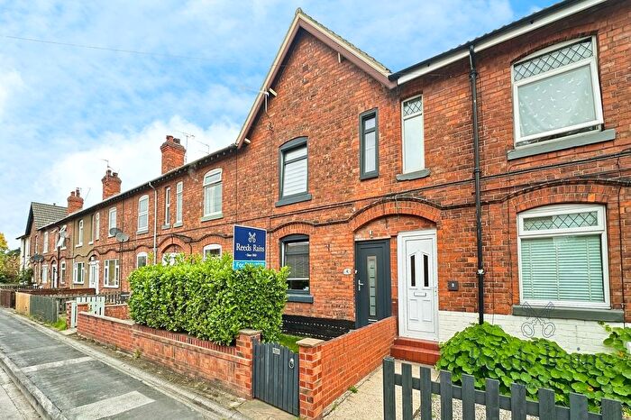 3 Bedroom Terraced House For Sale In Pond Street, Selby, North Yorkshire, YO8