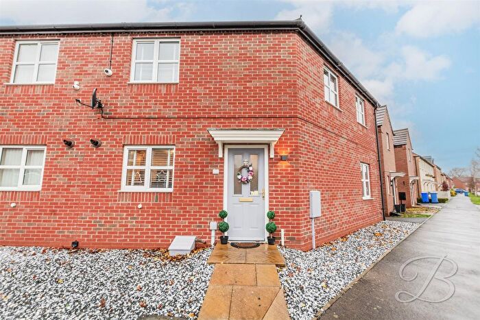 3 Bedroom Semi Detached House For Sale In Ocean Drive, Warsop, Mansfield, NG20
