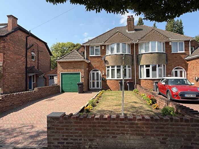 3 Bedroom Semi-Detached House For Sale In Court Lane, Birmingham, B23