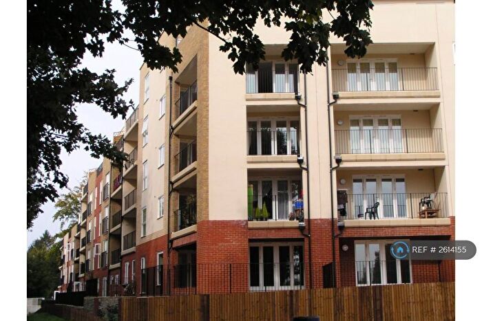 2 Bedroom Flat To Rent In Bambridge Court, Maidstone, ME14