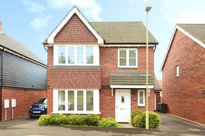 4 Bedroom Detached House For Sale In Normandy Way, Havant, Hampshire, PO9