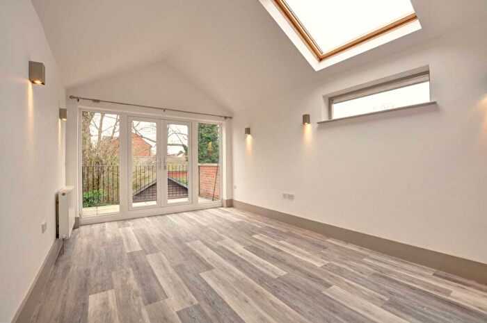 1 Bedroom Apartment To Rent In High Street, Marlow, SL7