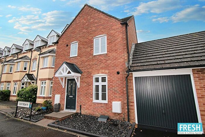 3 Bedroom Semi Detached House For Sale In Clos Tregwyr, Gowerton, Swansea, SA4