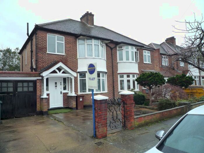 3 Bedroom Semi-Detached House To Rent In Roxborough Avenue, Isleworth, TW7