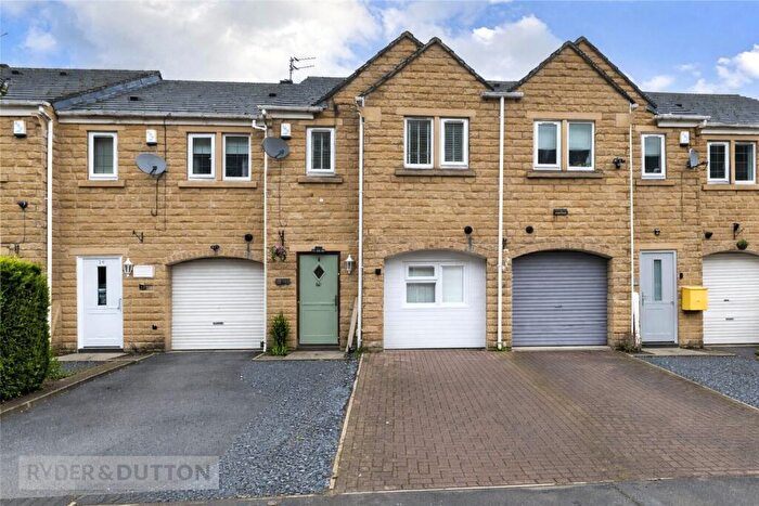 5 Bedroom Town House For Sale In Princeton Close, Wheatley, Halifax, HX2