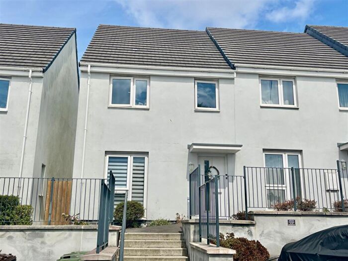 2 Bedroom End Of Terrace House For Sale In Briardale Road, Plymouth, PL2