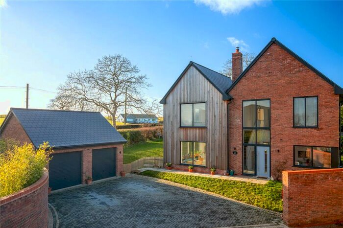 4 Bedroom Detached House For Sale In Walnut Grove, Bliss Gate, Rock, Kidderminster, DY14