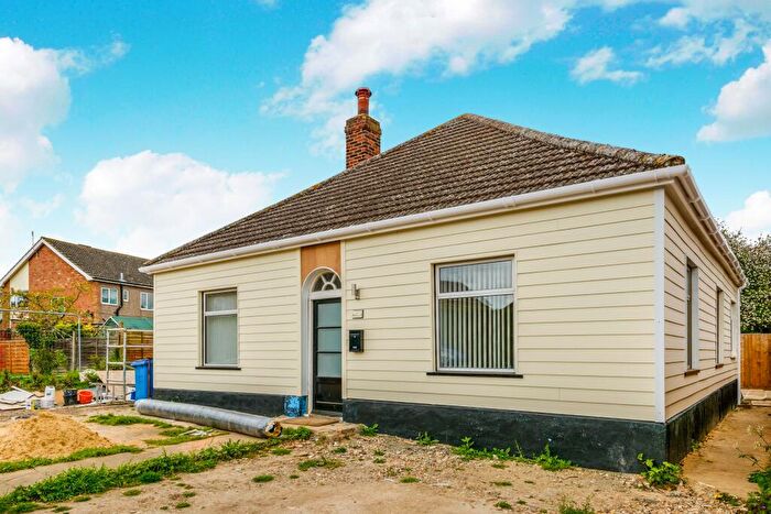 3 Bedroom Bungalow To Rent In Windmill Row, Glemsford, CO10