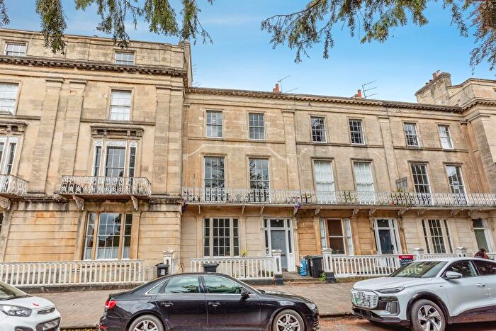 2 Bedroom Apartment For Sale In Lansdown Place, Bristol, BS8