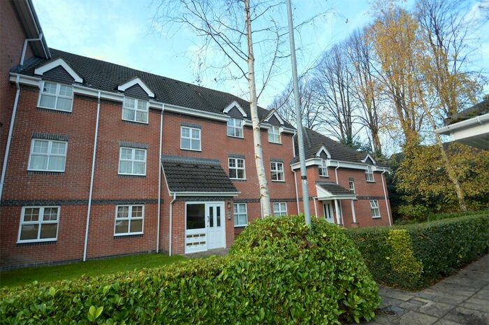 2 Bedroom Flat To Rent In Wood Court, Brooklands Rd, Greater Manchester M33
