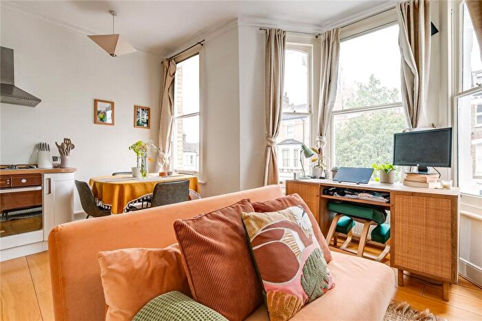 1 Bedroom Apartment To Rent In Lindore Road, SW11