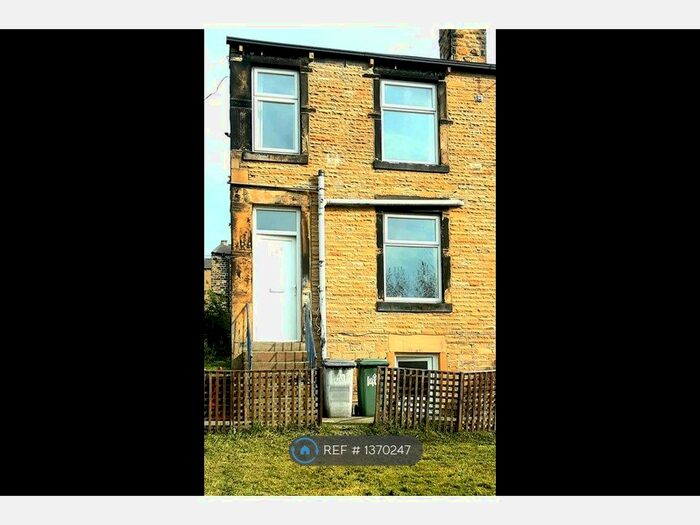 2 Bedroom Terraced House To Rent In Bromley Street, Batley, WF17