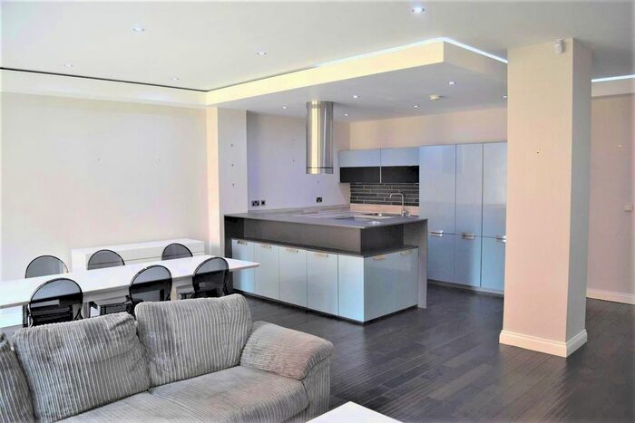 2 Bedroom Flat To Rent In St. Pauls Street, Leeds, LS1