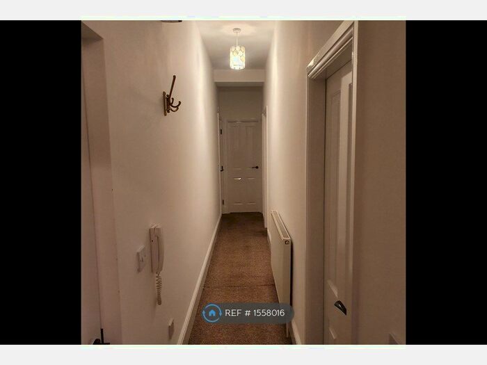 2 Bedroom Flat To Rent In Langsett Road, Sheffield, S6